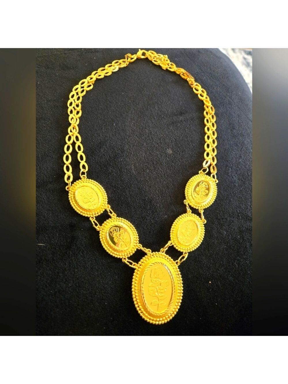 21kgp Gorgeous Statement Necklace